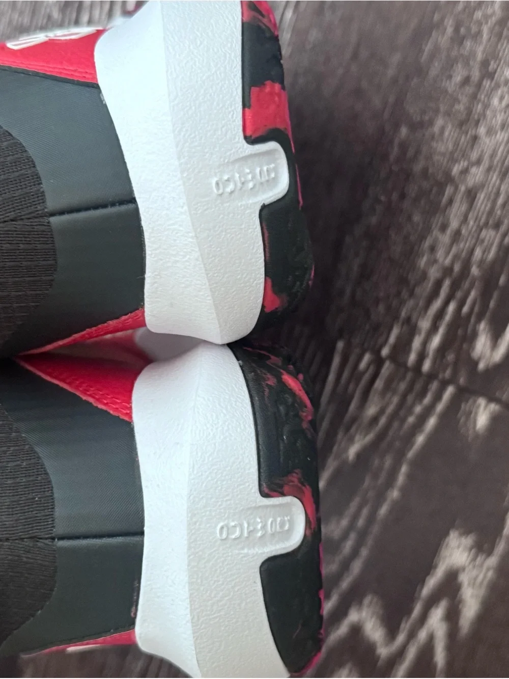 Under Armour Kids' Black and Red Lightweight Sneakers